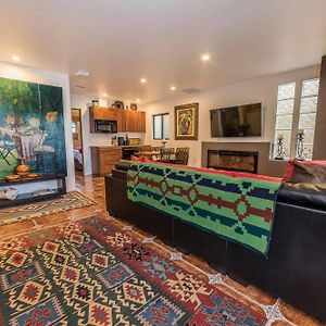 Deluxe One-Bedroom Suite